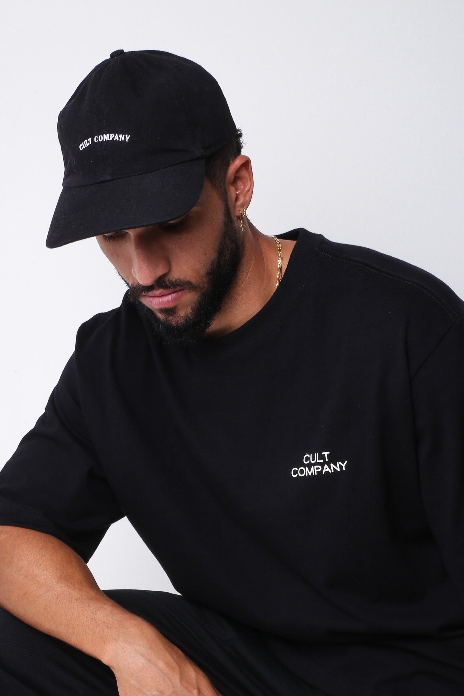 "STRIVE TO CONNECT" TEE