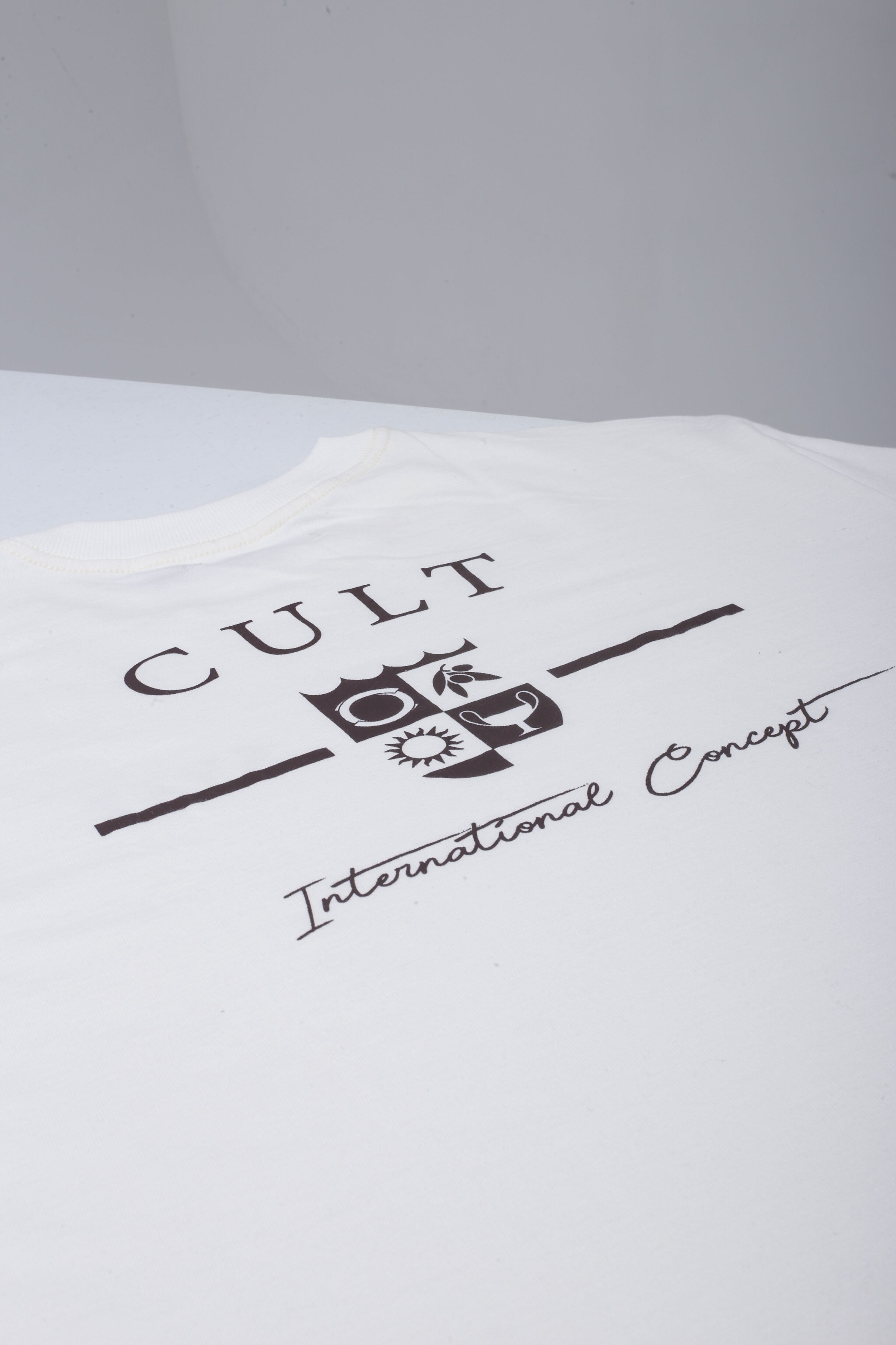 "INTERNATIONAL CONCEPT" TEE