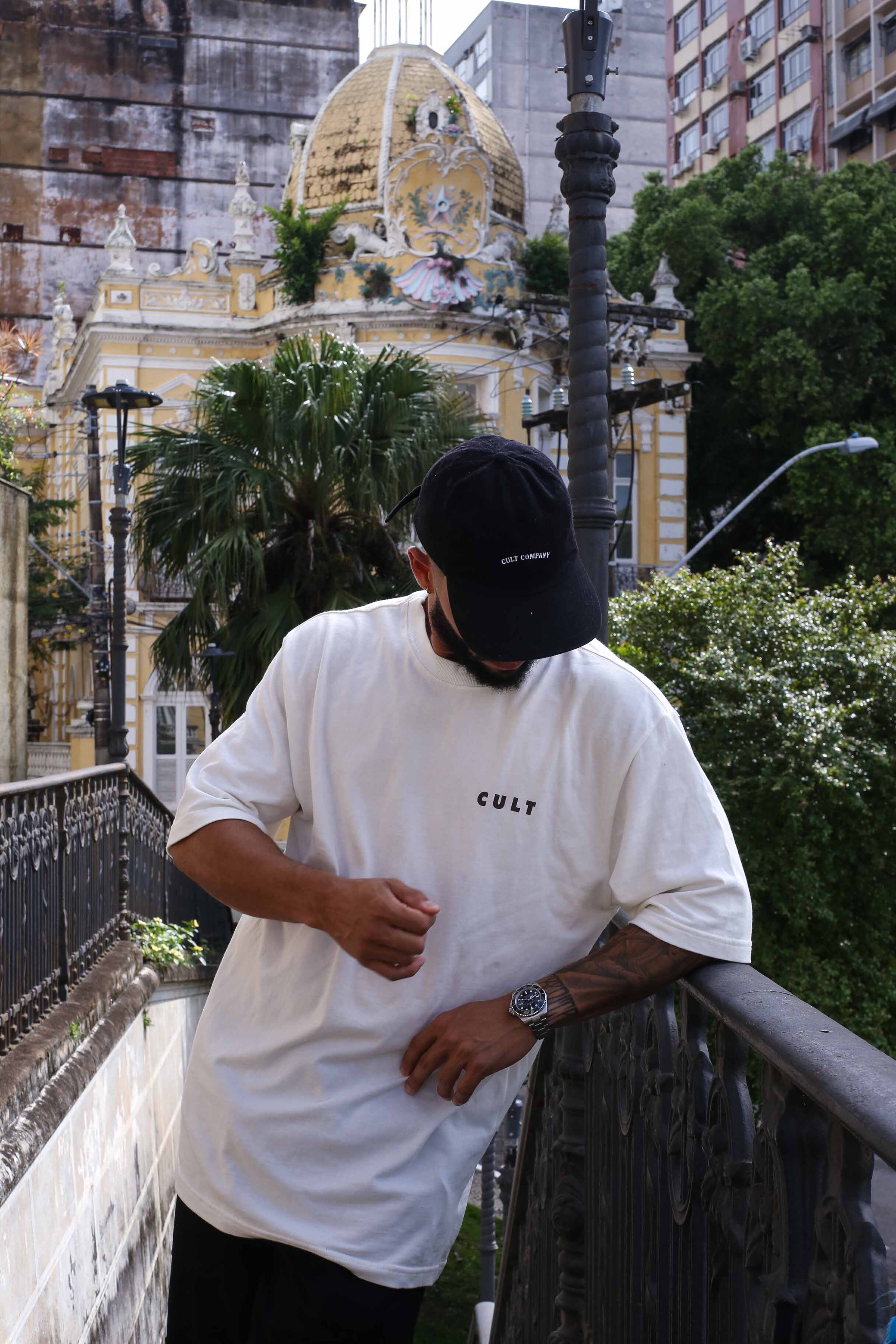 "INTERNATIONAL CONCEPT" TEE